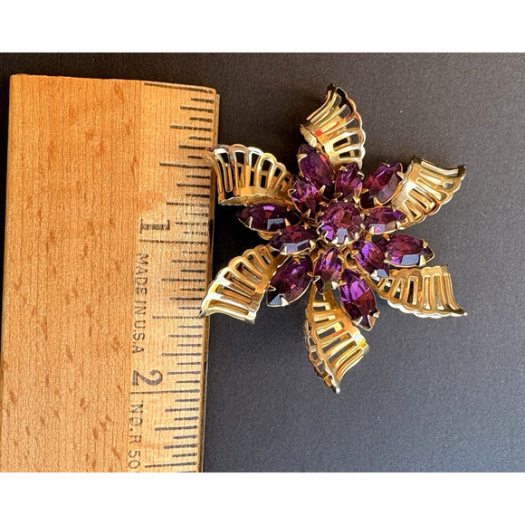 Vintage Kramer of NY Filigree Bow w/ Purple Rhinestones Brooch Gold Tone 2" - Picture 9 of 9